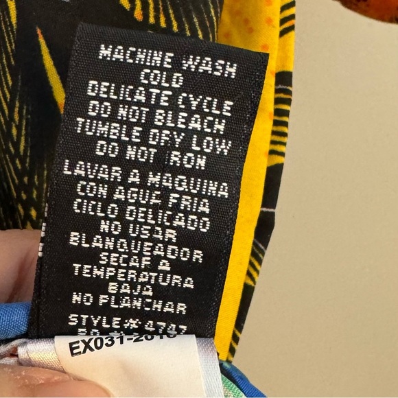 NWOT Pacific &Co. Men’s oversized Hawaiian button up shirt vibrant colorful SZ S - Picture 5 of 5